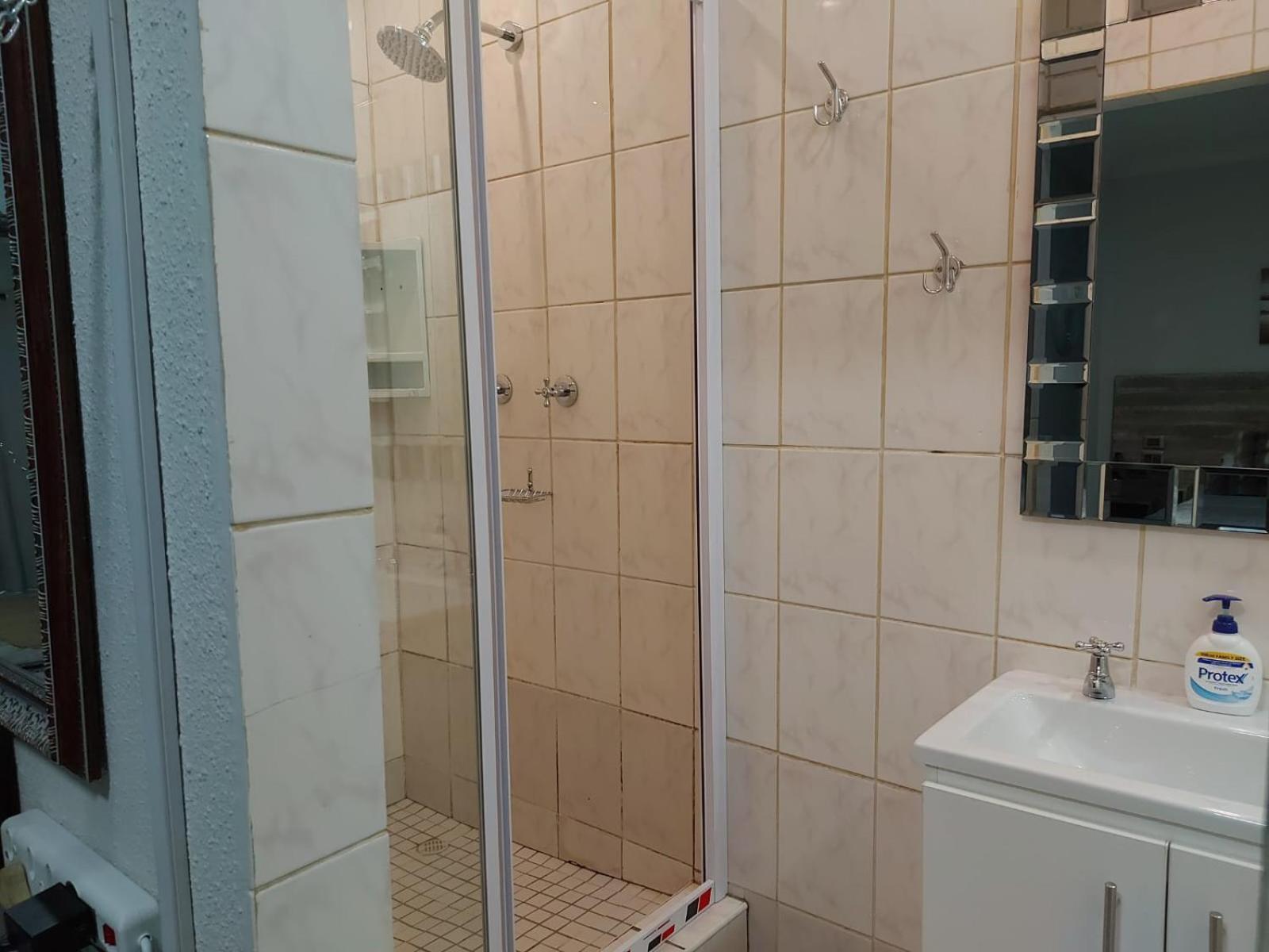 Villa Mariss Guesthouse Kraaifontein Esterno foto