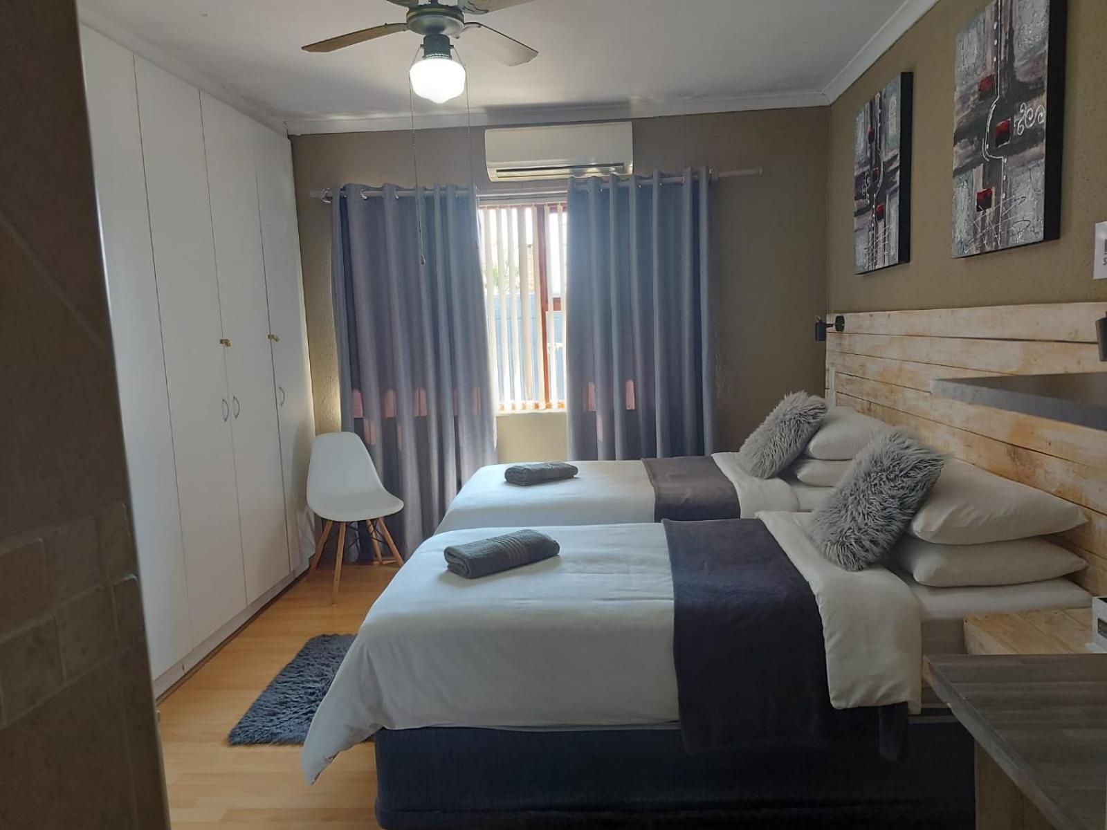 Villa Mariss Guesthouse Kraaifontein Esterno foto