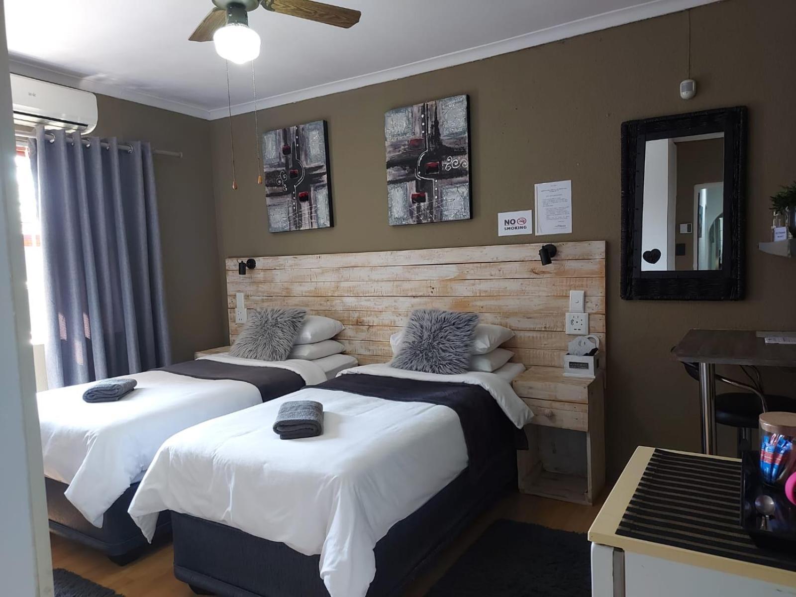 Villa Mariss Guesthouse Kraaifontein Esterno foto